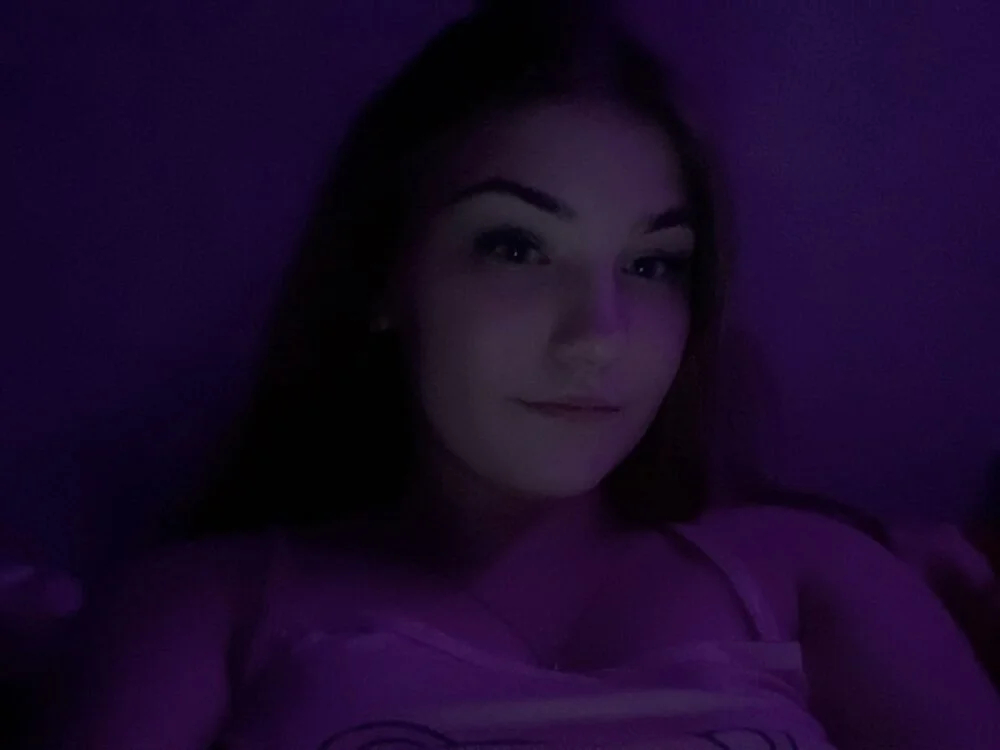 Milkiss_Swety's Offline XXX Chat