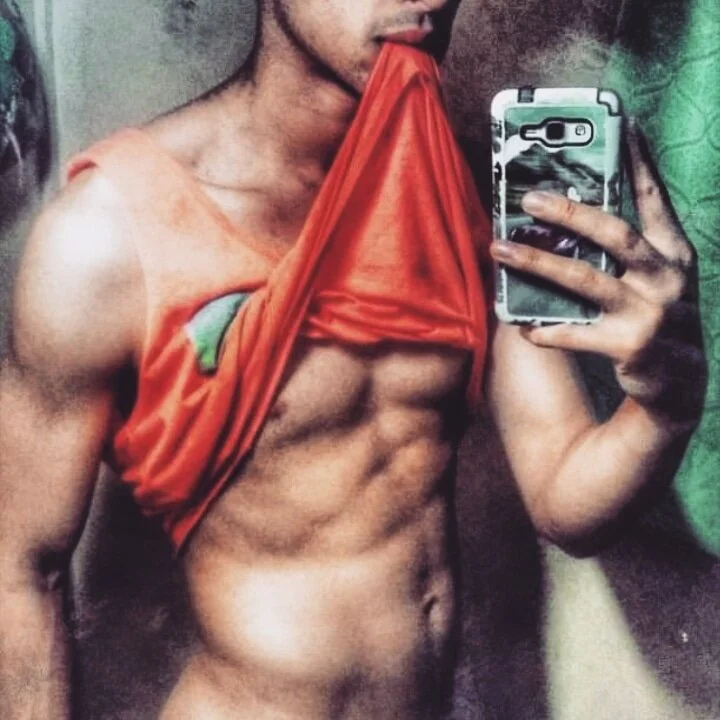 Elquetelamoja Chat XXX offline