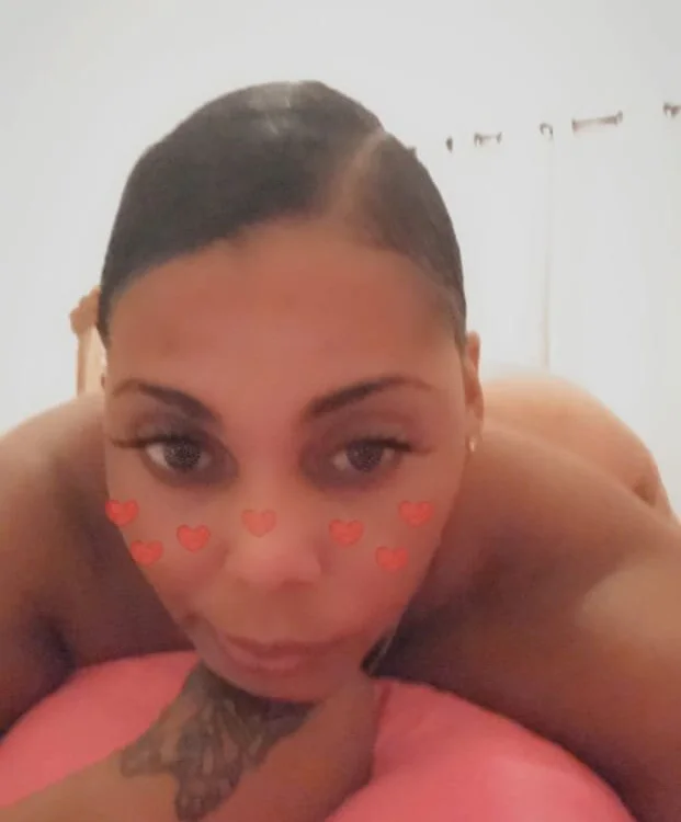 Naivad_thickass' Offline XXX Chat