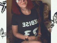 XXX chat uživo modela jebise23