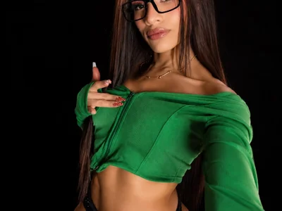 Ariana_Rouge Trans Dildo Online Webcam Striptease