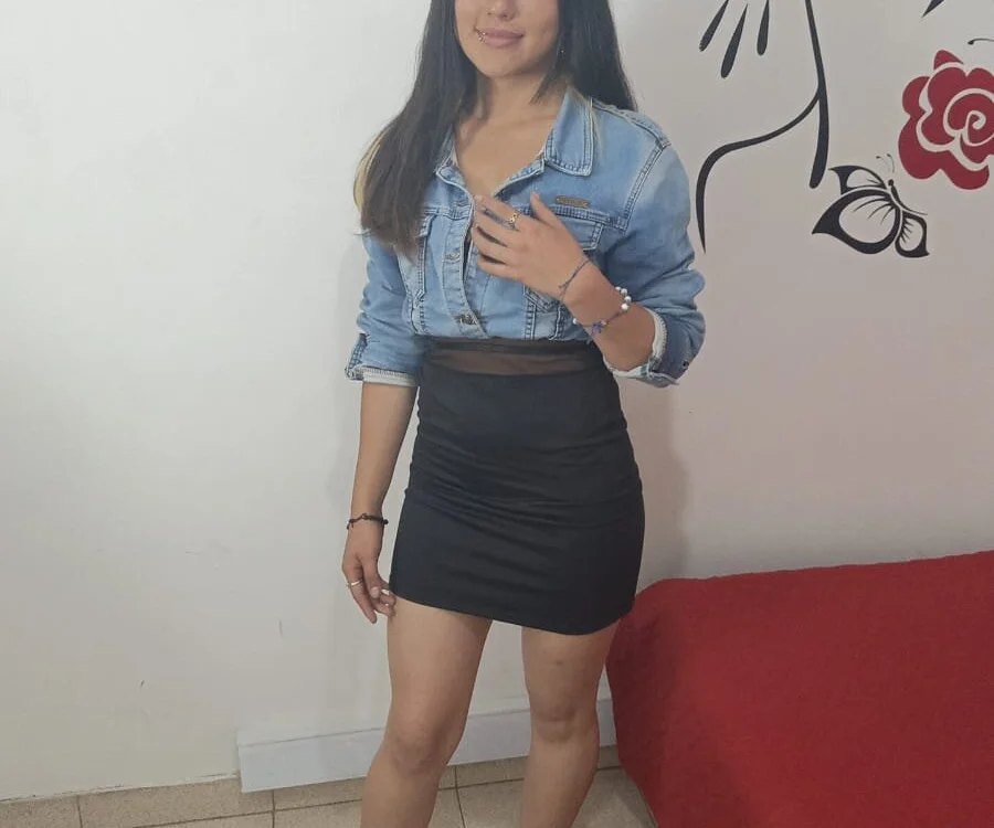 Chat +18 off-line de emilyhot2025