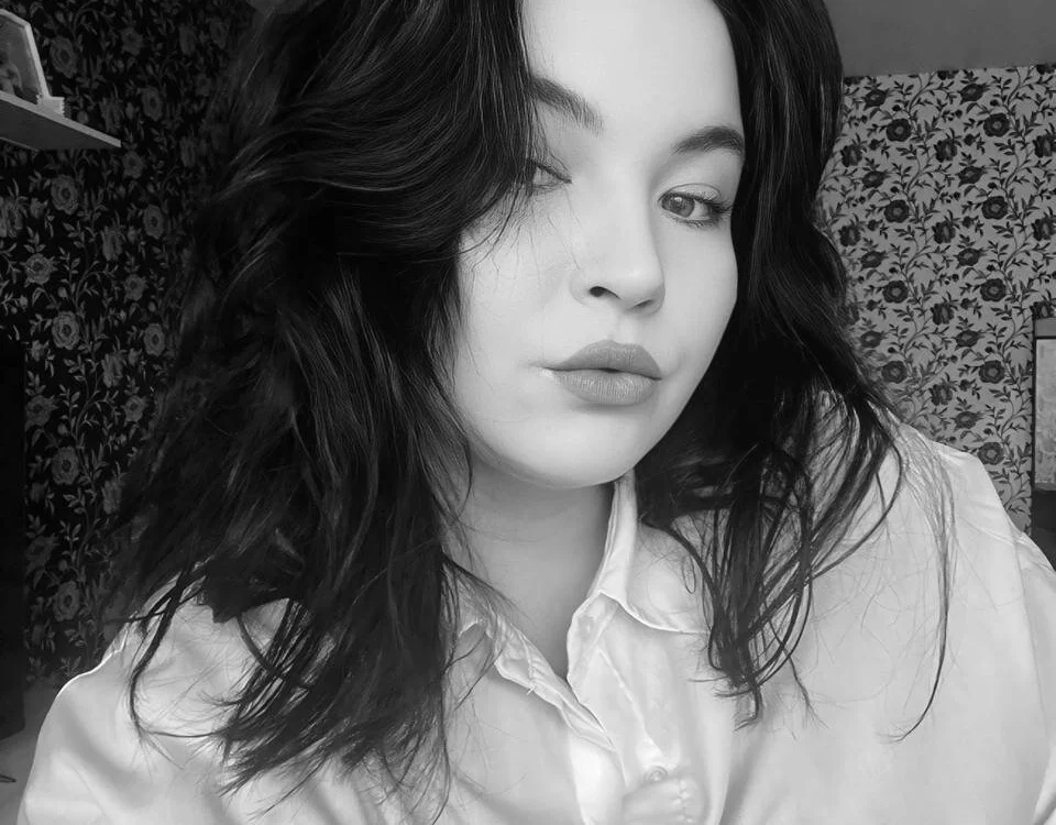 Офлайн-чат Betty_Celestine