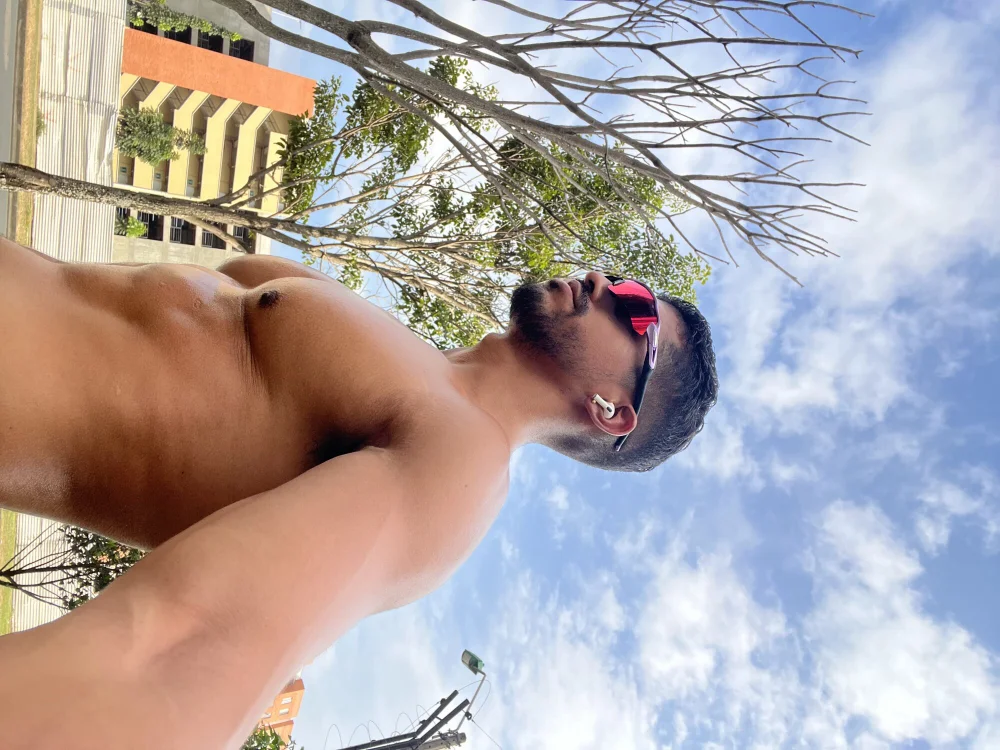 Vittorio_Gold's Offline XXX Chat