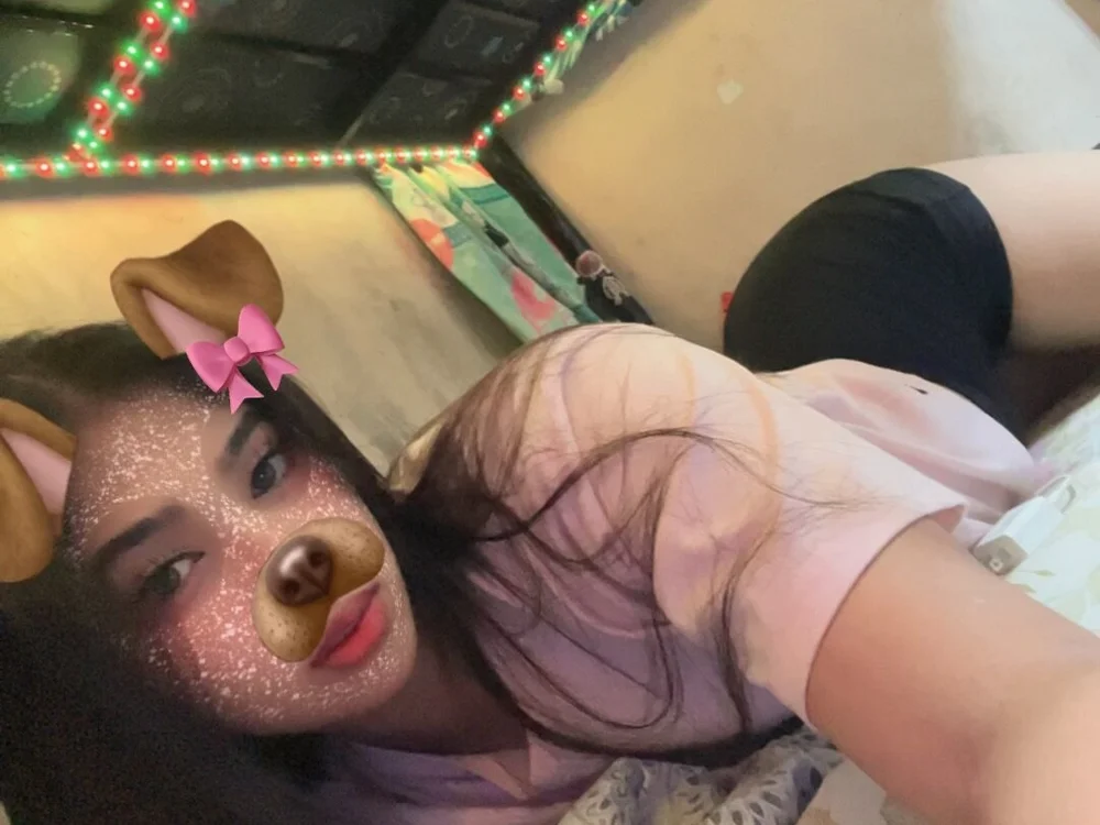 PrettyPixie_TS' Offline Chat Room