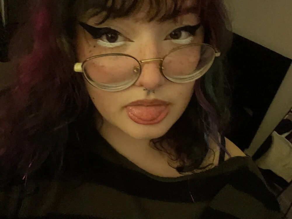 Czat XXX offline – kittycarnivore