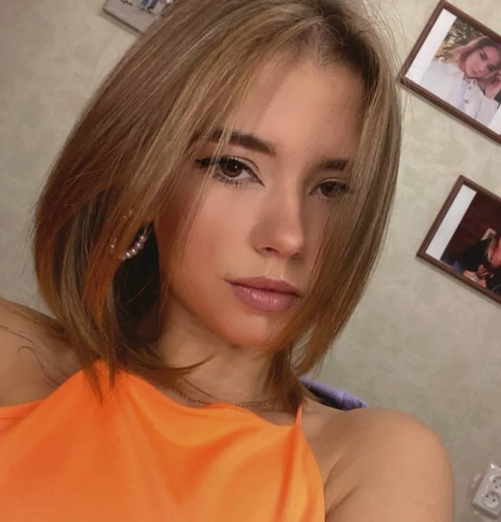 MabelRose's Offline Chat Room