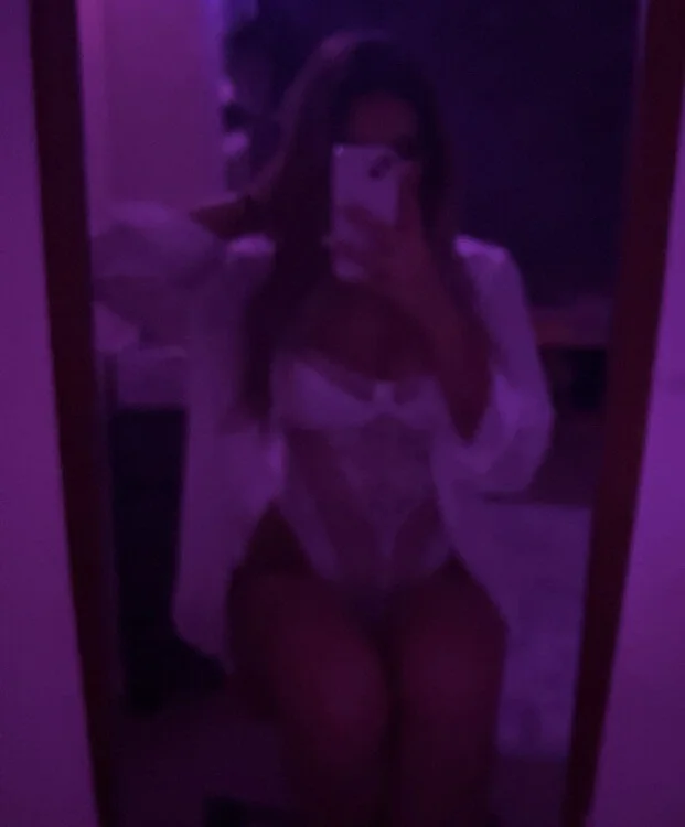 Sophialacex Adlı Modelin Çevrimdışı XXX Sohbeti