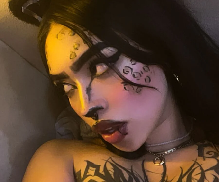 Sweet_Nova_B offline chatrum
