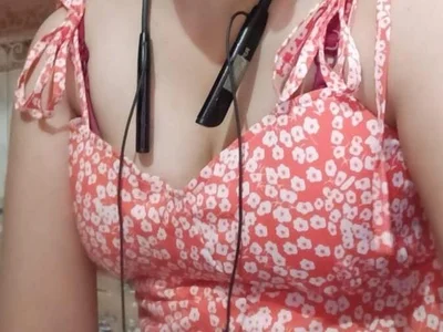 Dimple888888 Female Bigassbigtits Webcam Striptease