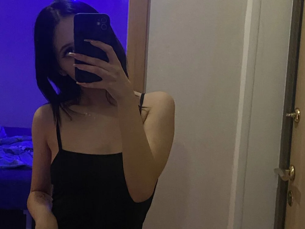 MelissaPrincess_ Adlı Modelin Çevrimdışı XXX Sohbeti