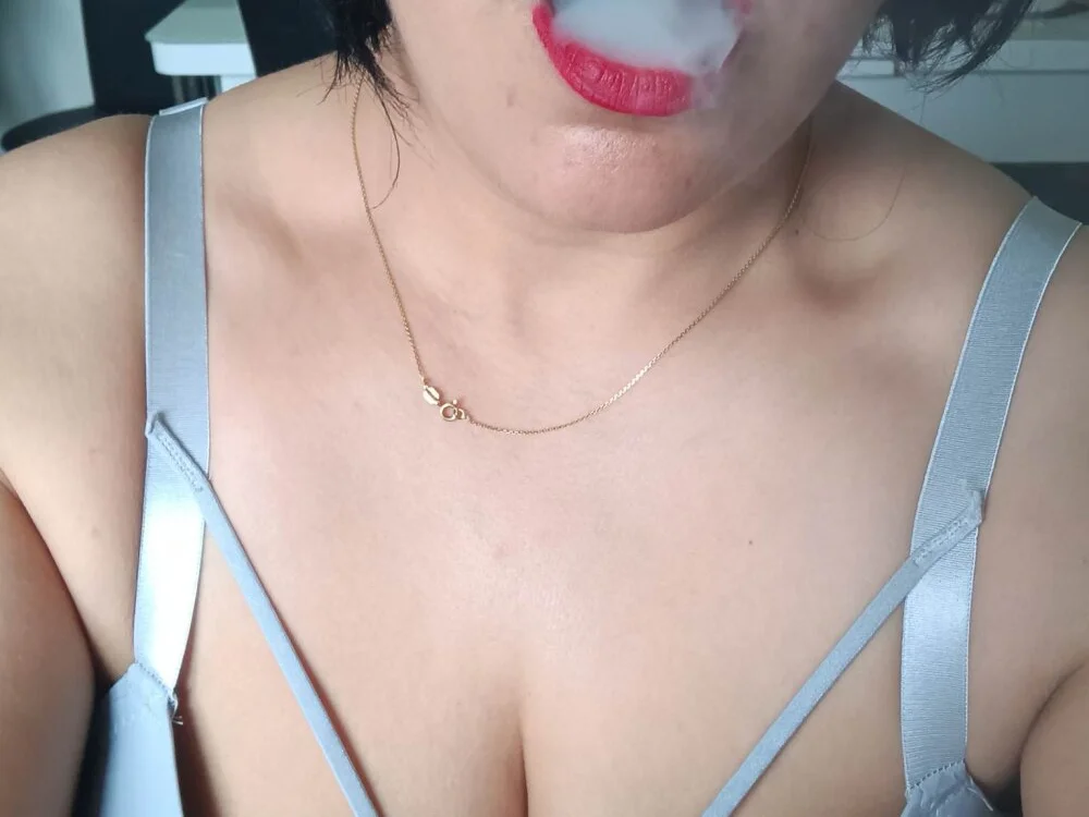 milfmomxx offline XXX-chatje