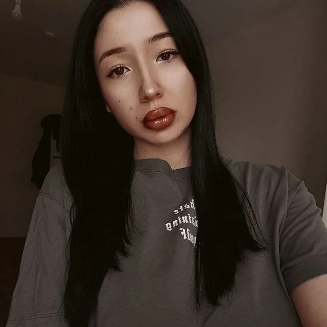 vladiturbo69 離線 XXX 聊天