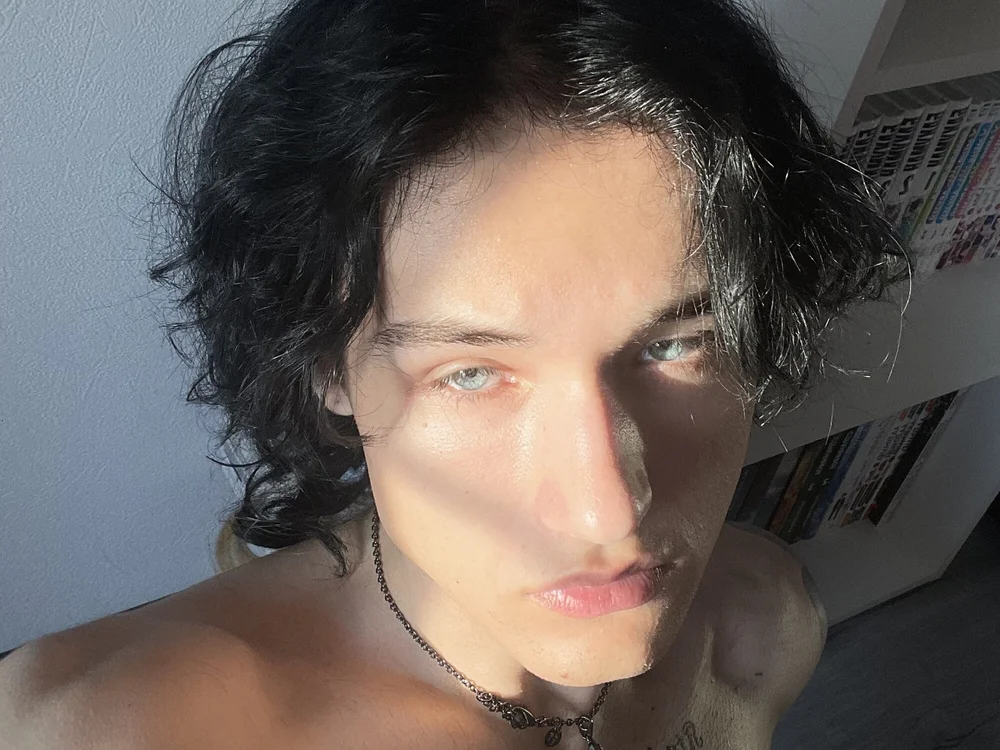 Offline chatovací místnost Shanon_Percival