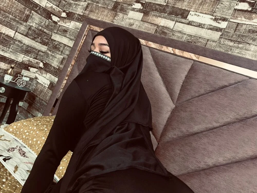 Hadarah_persa Offline XXX Chat