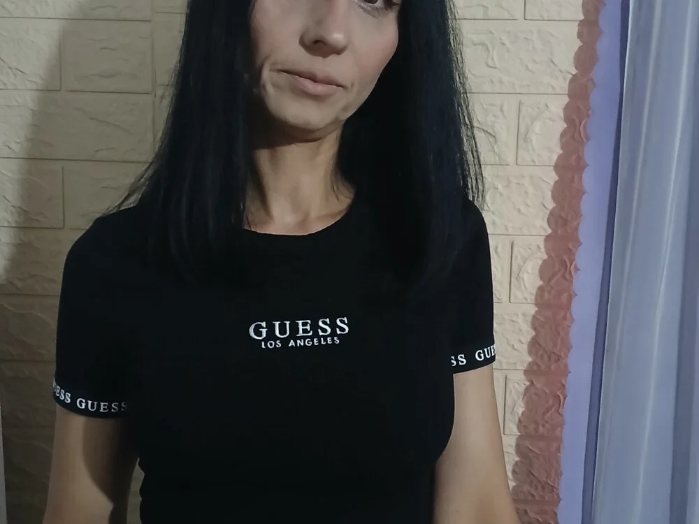 Ramona870's Offline XXX Chat