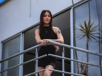 MAVIE_IVANOVA Adlı Modelin Canlı XXX Sohbeti