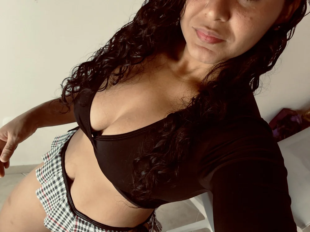 pleasureMyAss-'s Offline XXX Chat