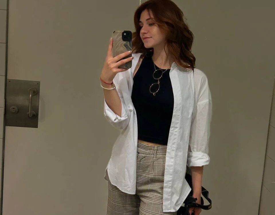 AvelinaMoa's Offline XXX Chat