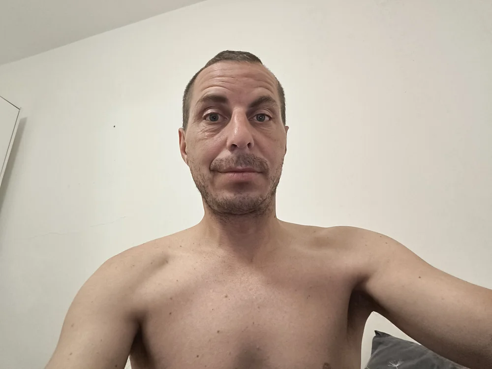 owce's Offline Chat Room