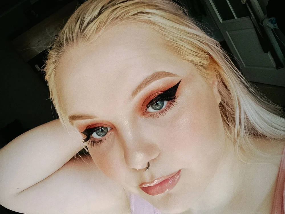 SunshyRose Offline XXX-chat
