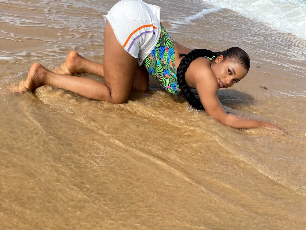 Miirabel_'s Offline XXX Chat