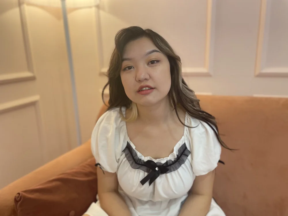 imfutuuure's Offline Chat Room