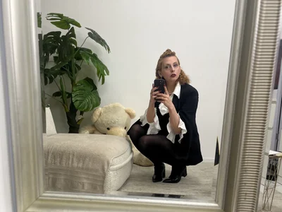 EllieKnights profile