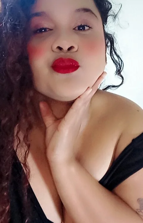 Offline chatovac í místnost ebony_titsx