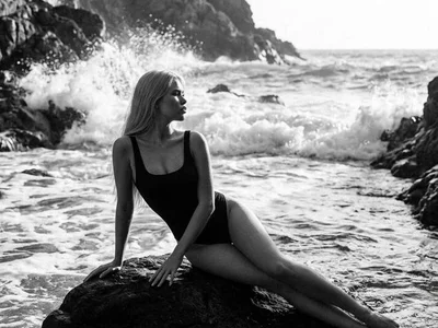 Modest_Blonde - Girl 