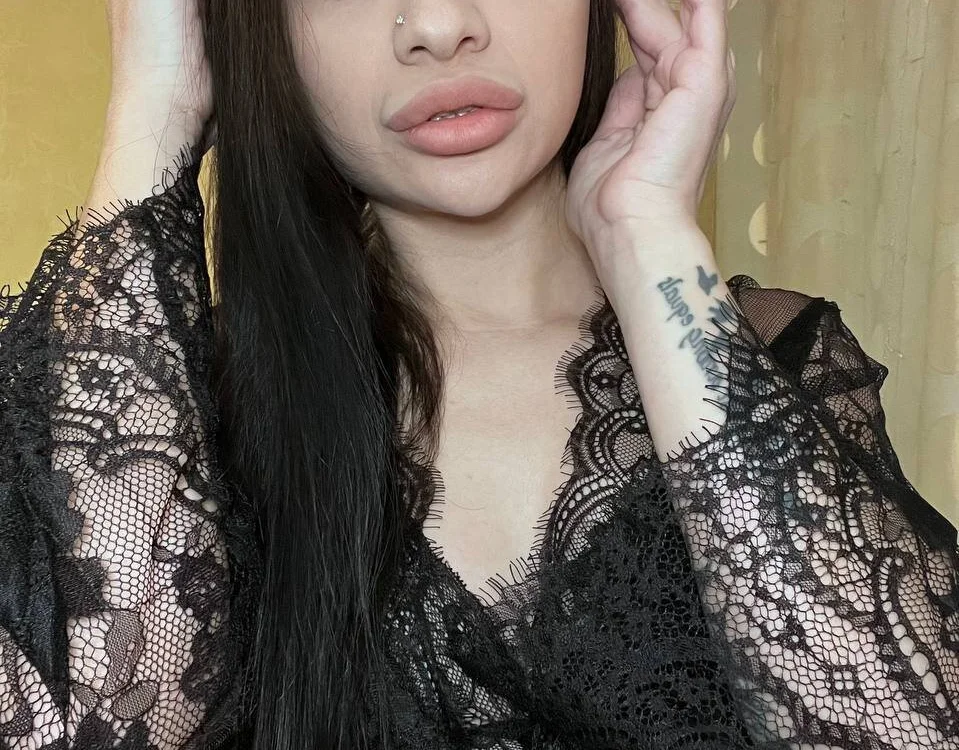 Chat +18 off-line de Layana_Ro