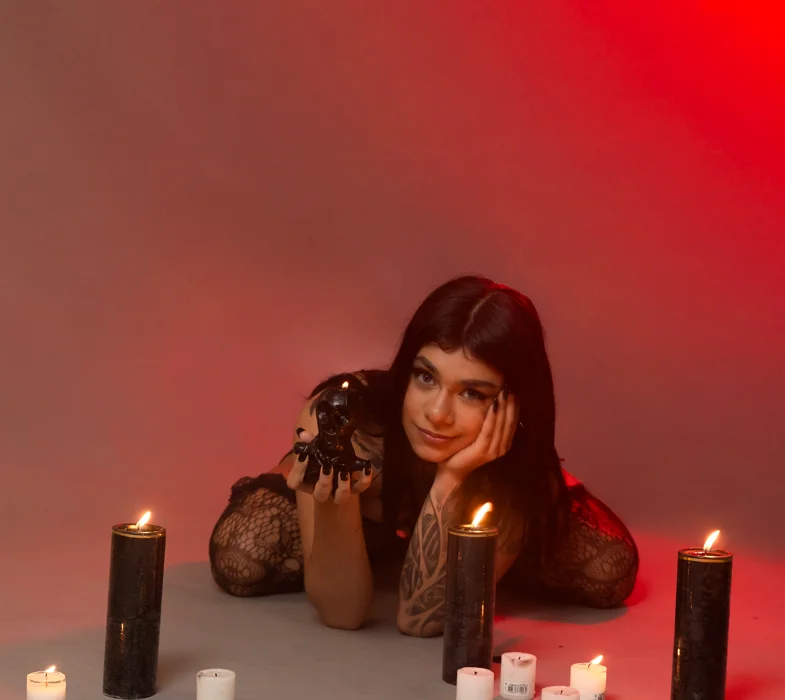 Emily_Evo Chat XXX Ngoại tuyến