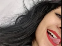 Samira30 即時 XXX 聊天