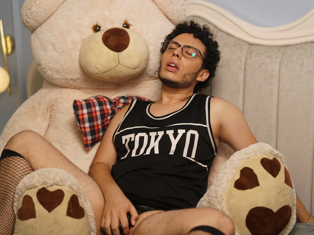 KyleeDevil offline XXX-chat