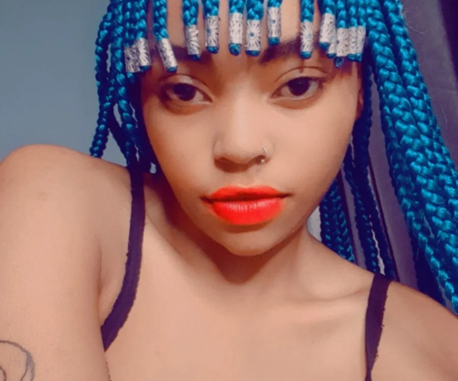 crowned_princess' Offline XXX Chat