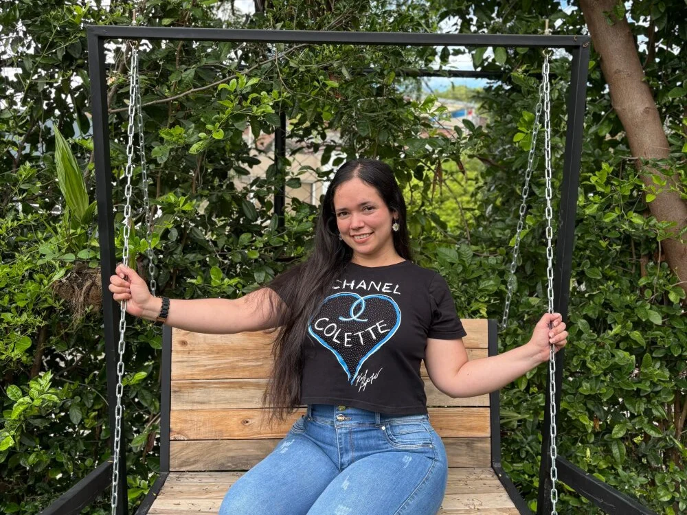 loreen_grey 离线XXX聊天