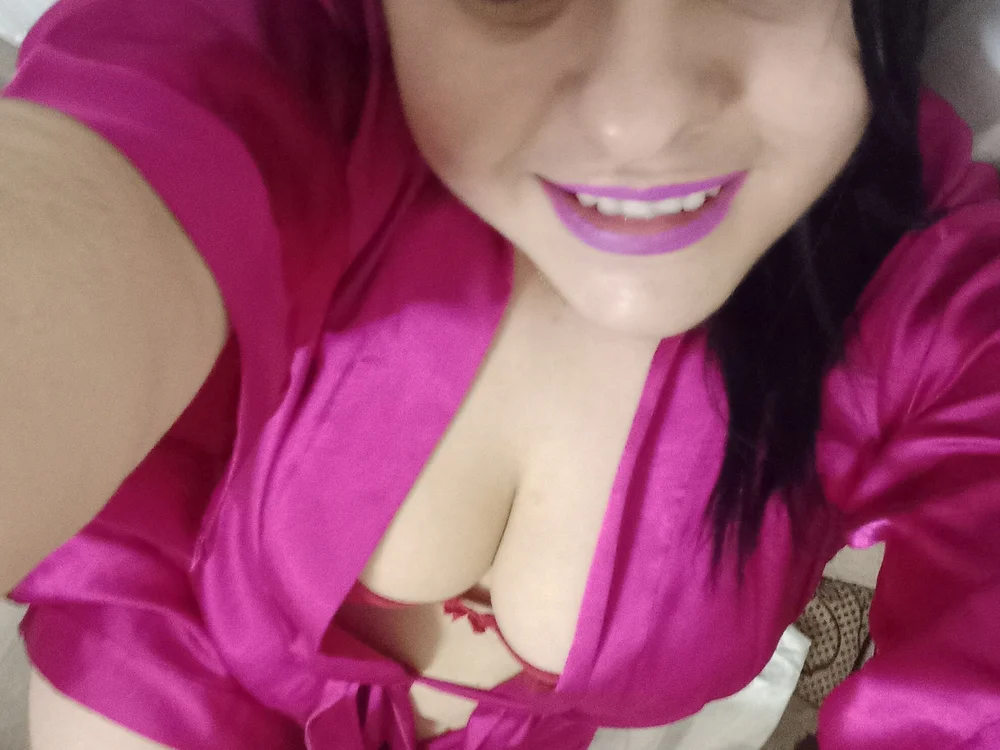 Ammy_blush@xh's Offline Chat Room