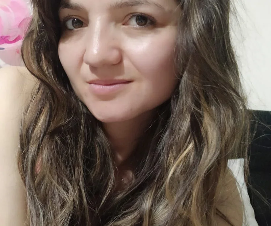 moon_bella_'s Offline Chat Room