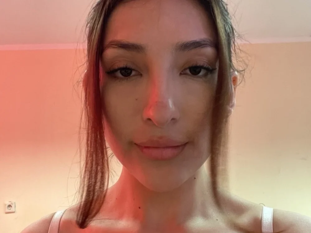 Celeste_Goman's Offline XXX Chat
