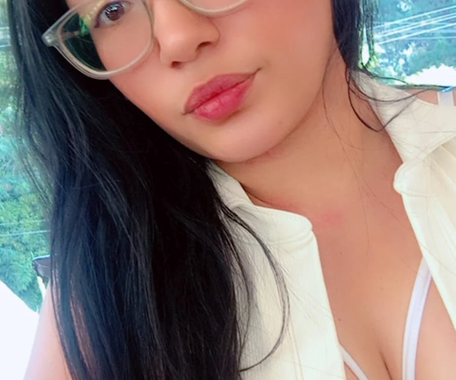 iam_Britany's Offline XXX Chat
