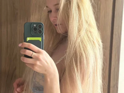 Milk_Bunny on StripChat