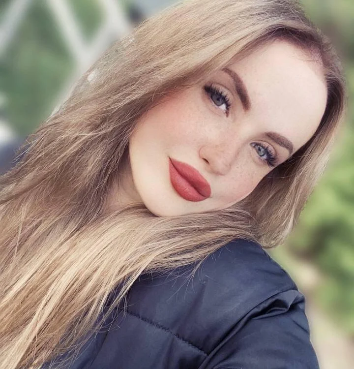 MiraWalkman's Offline XXX Chat