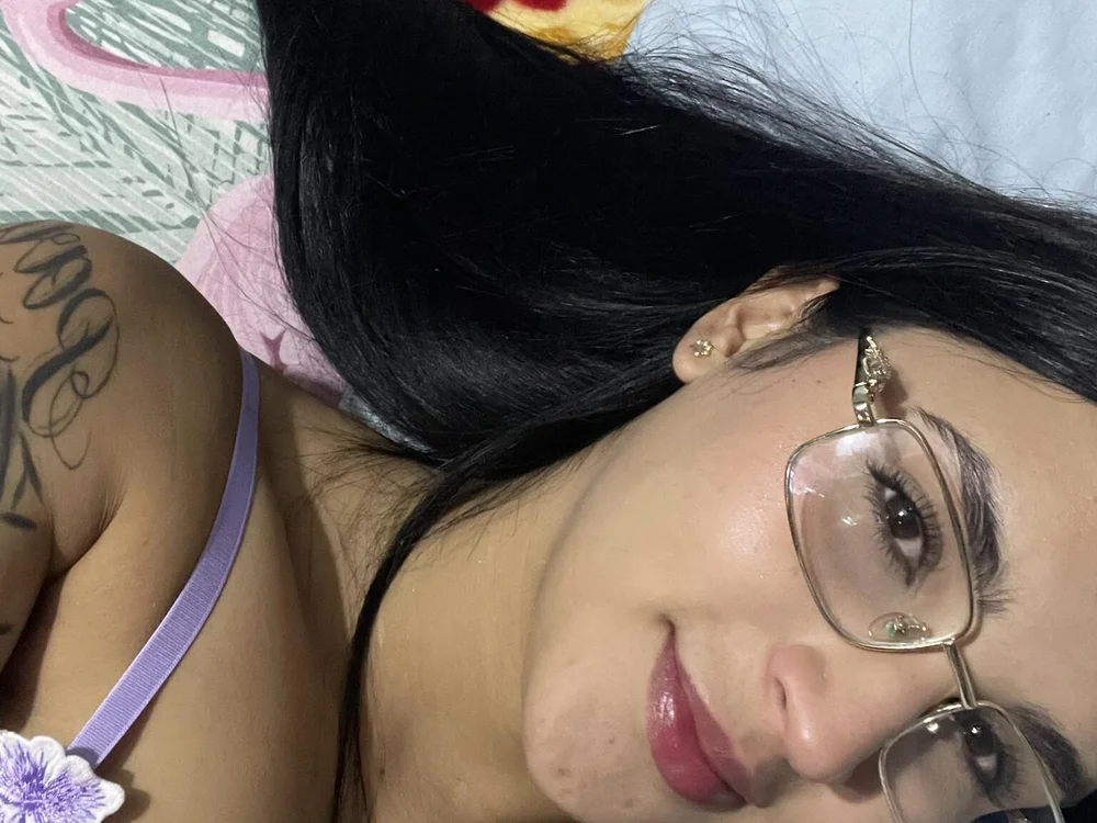 miaa_doll22 cam model