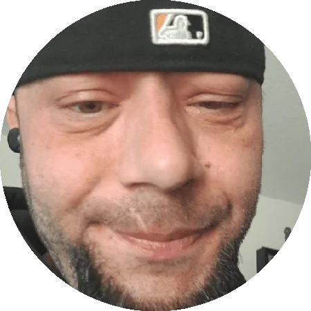 FuckinMyWife4U's Offline XXX Chat