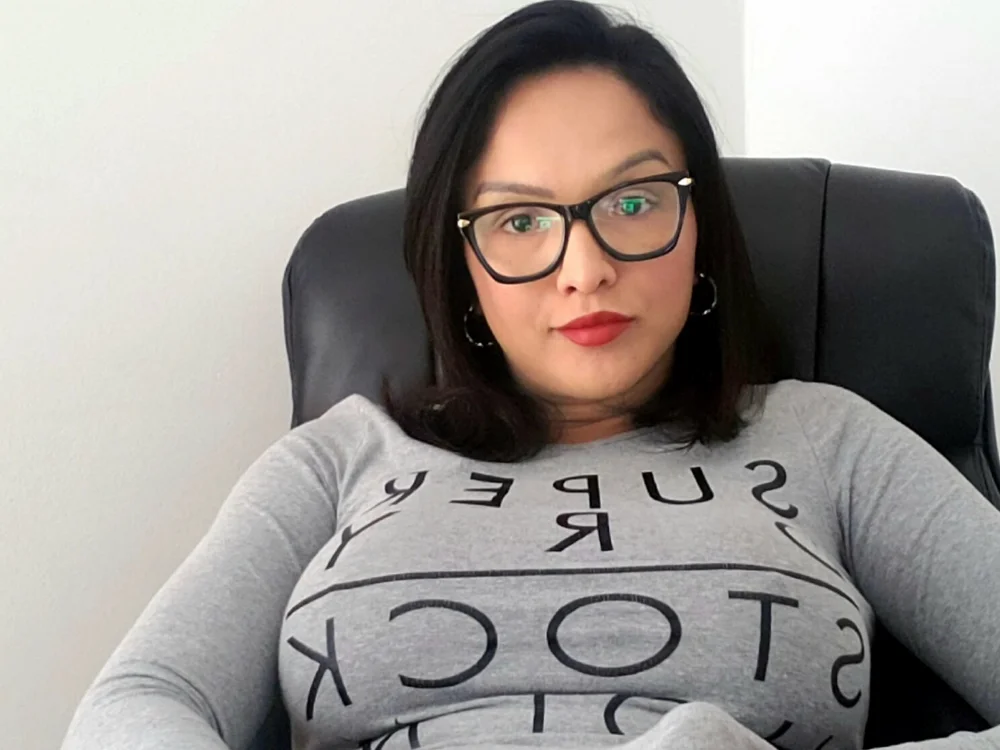 CinturinhaStar's Offline XXX Chat