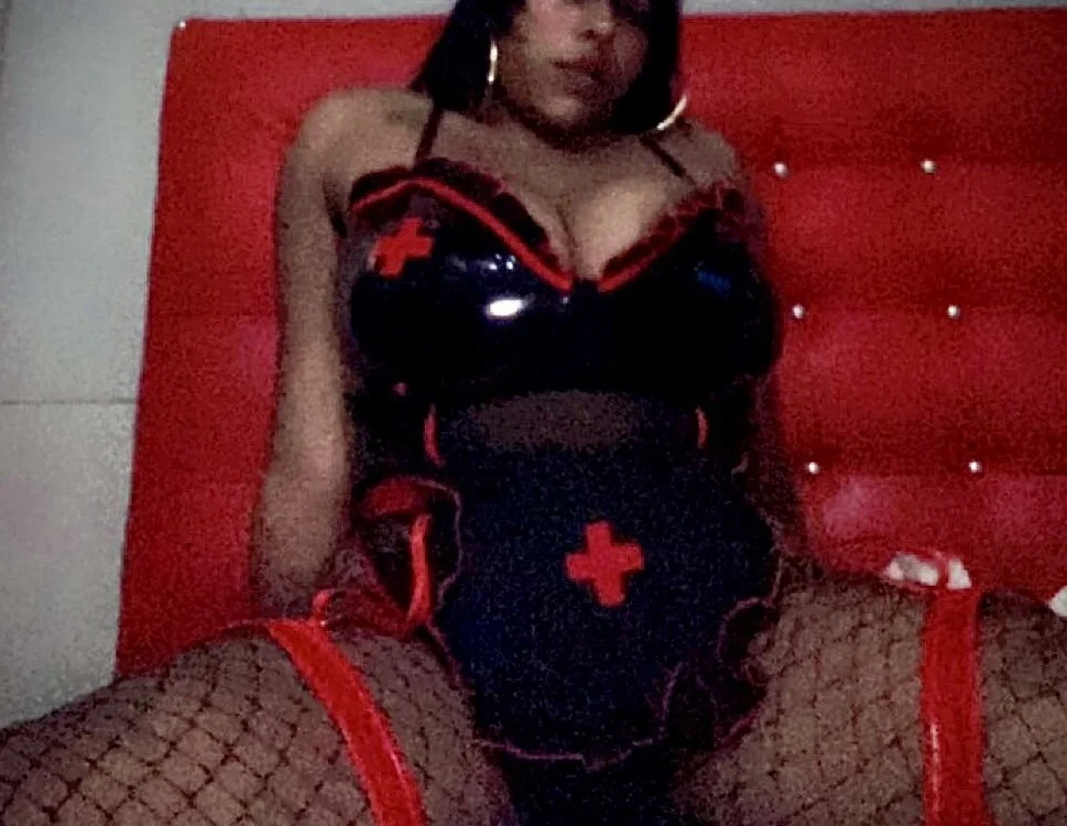 EricaSantanaa's Offline XXX Chat