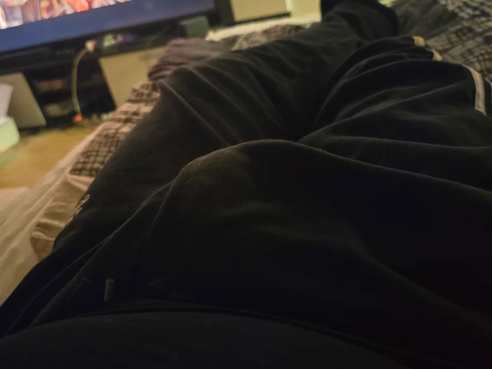 OssiBigCum Chat XXX offline