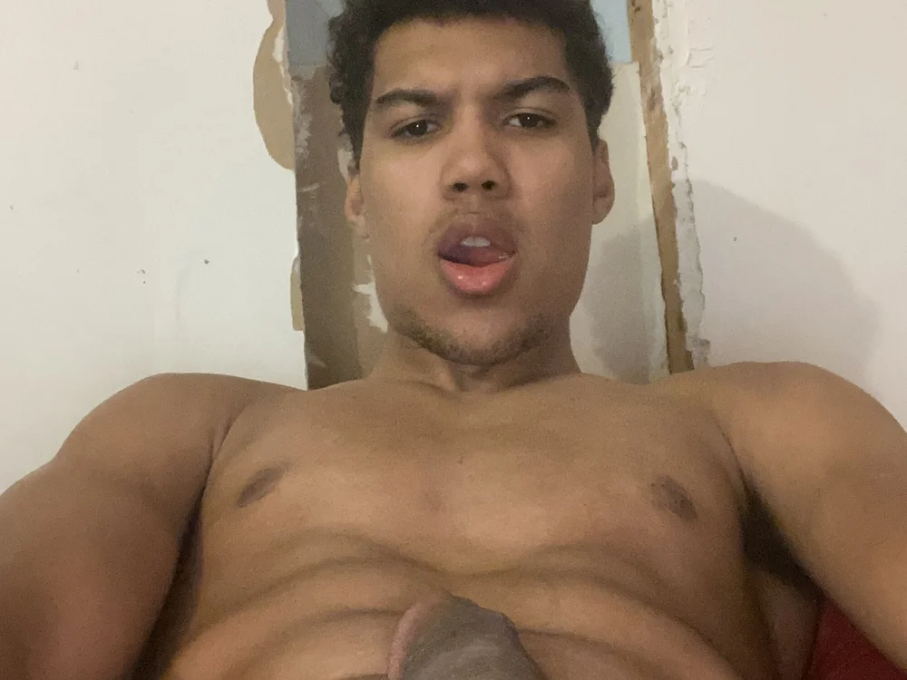LightSkinKing111 offline chatrum