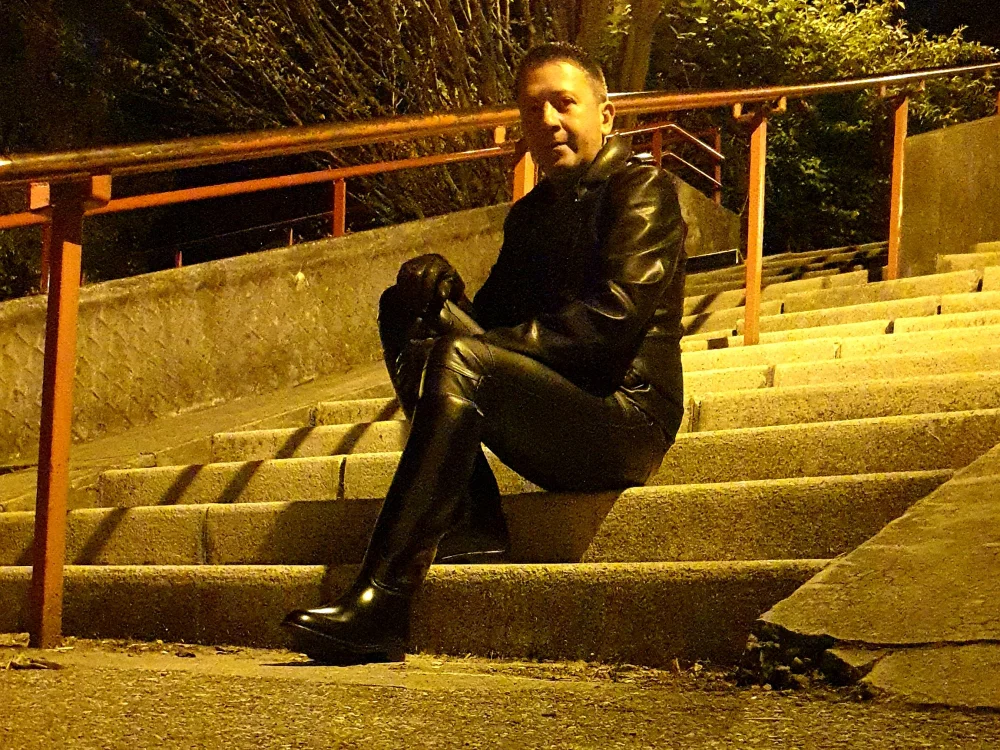 Alan38XXX's most recent online preview