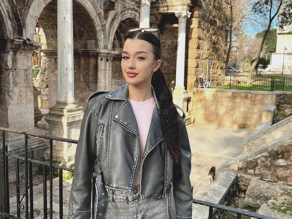 XXX chat uživo modela SophieLaine